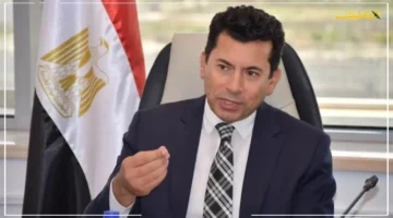 قلق على نجم الفراعنة؟.. وزير الرياضة يتدخل للاطمئنان على مرموش بعد تعادل منتخب مصر 1